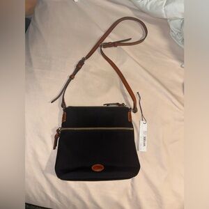 dooney & bourke black crossbody bag
